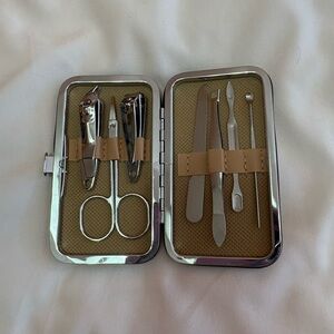 Unisex  Stainless Steel Grooming Kit - Silver and Tan